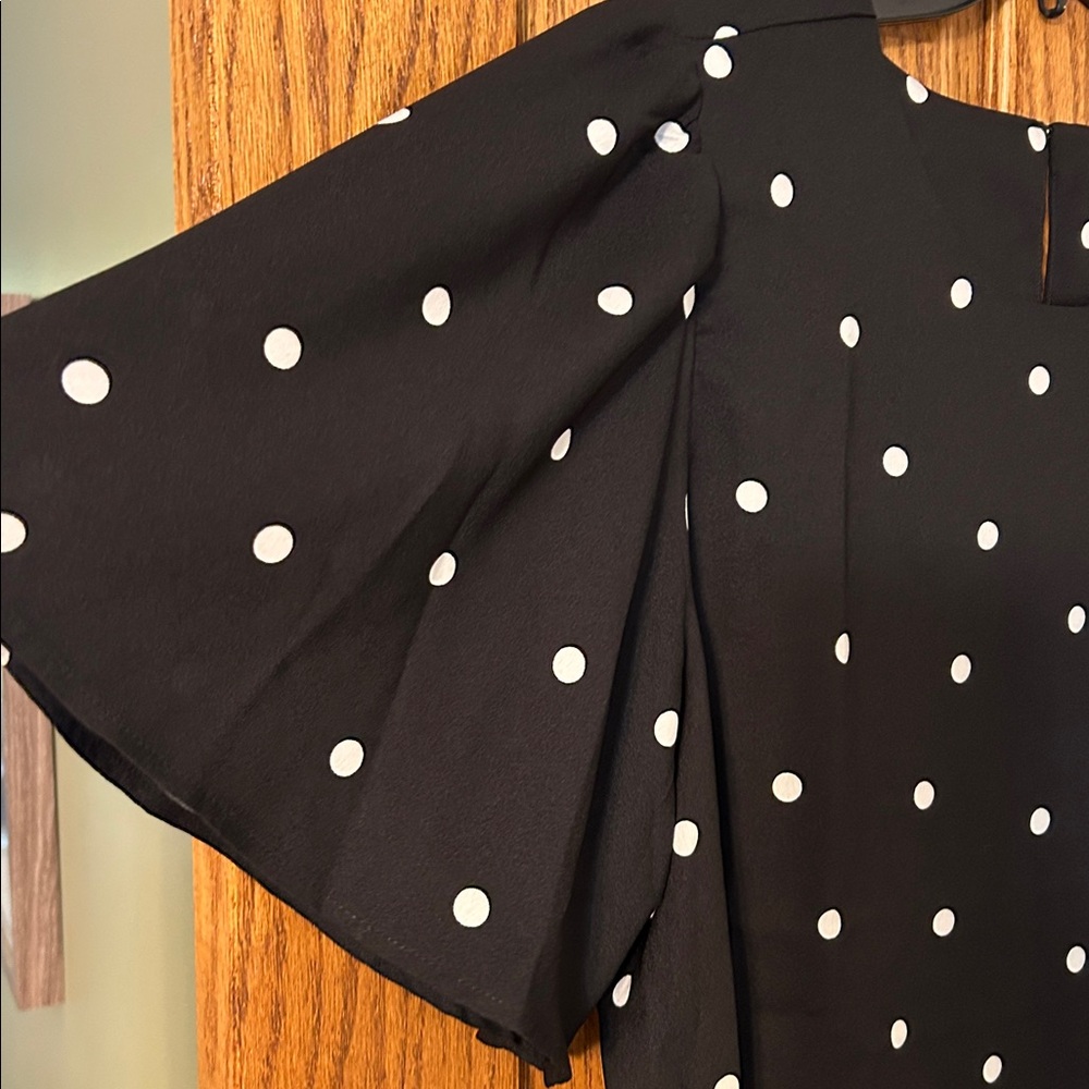 Ann Taylor Black and White Polka Dot Top - Picture 2 of 7